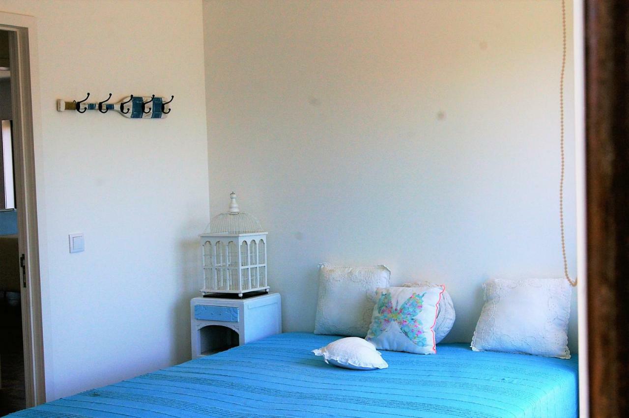 Blue Apartment Parede Beach House Ngoại thất bức ảnh