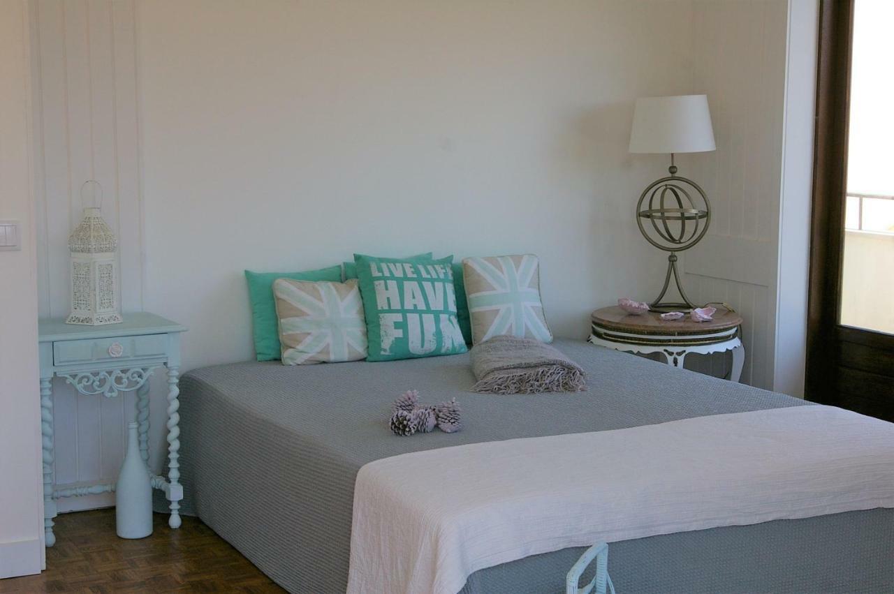 Blue Apartment Parede Beach House Ngoại thất bức ảnh