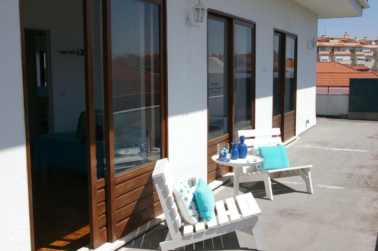 Blue Apartment Parede Beach House Ngoại thất bức ảnh